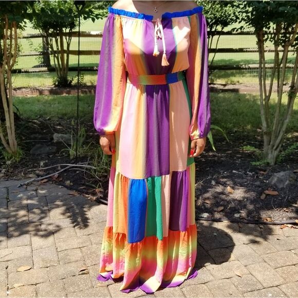 Off Shoulder Maxi Dress w/  Tiered Skirt - Boutique Item - Picture 1 of 16